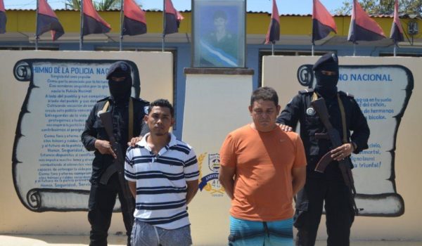 Policía captura a armados que asaltaron dos buses en carretera a Rivas