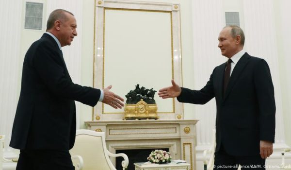 Se reúnen Erdogan y Putin en Rusia con miras a rebajar tensión en Siria