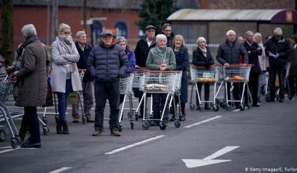 España supera las muertes de China por coronavirus con 3,434