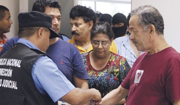 Ministerio de Gobernación libera, en procesos irregulares, a cuatro reos condenados por narcotráfico