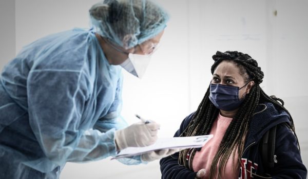 Uso de línea telefónica gubernamental refleja la inquietud de nicaragüenses por la situación del Covid-19 en el país