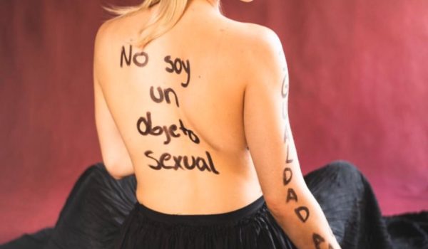 “No soy un objeto sexual”. Las fotos de Michelle Lacayo para denunciar la violencia hacia las mujeres
