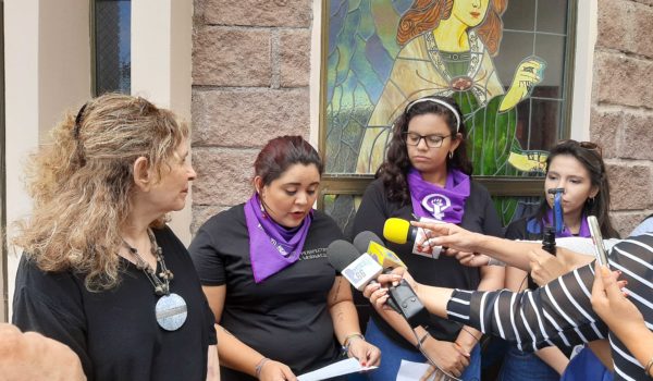Mujeres exigen un futuro igualitario para que no se repitan los atropellos que comete el régimen con ellas