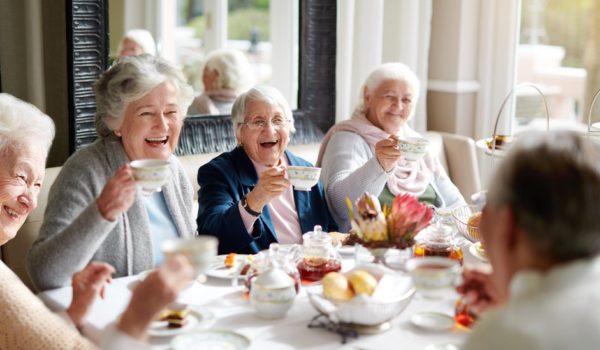 El secreto biológico por el que las mujeres viven más que los hombres