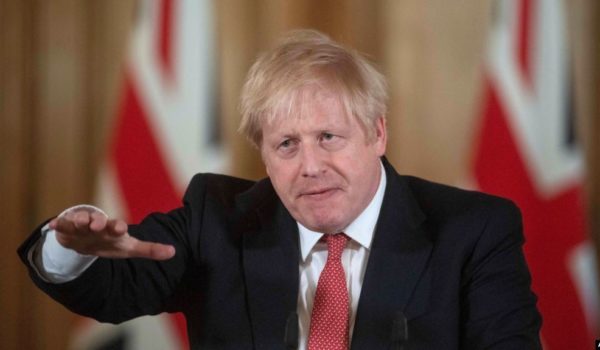 Primer ministro británico «estable» en cuidados intensivos