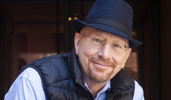 Coronavirus | Qué es la «doble curva» y por qué es un «falso dilema» elegir entre salvar vidas o salvar la economía