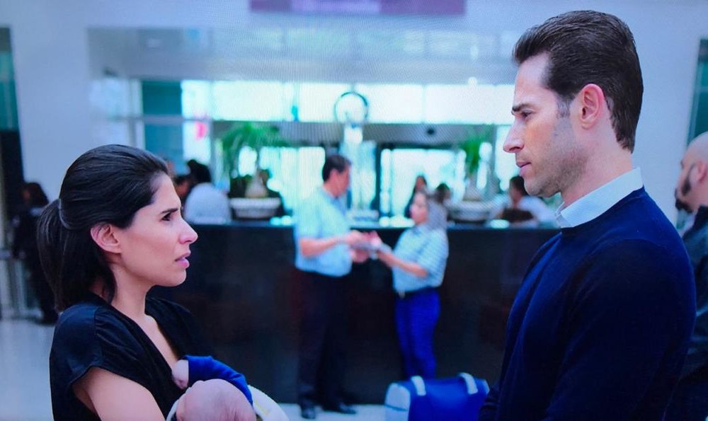 Actriz nicaragüense junto a Sebastián Rulli en la serie de