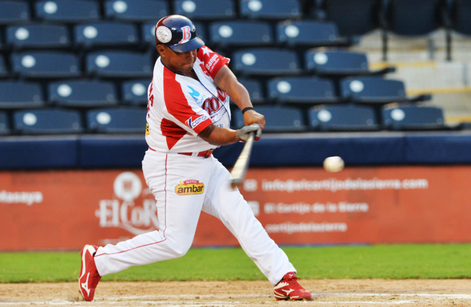 Juan Carlos Urbina hace revivir recuerdos de las leyendas Pedro Selva y