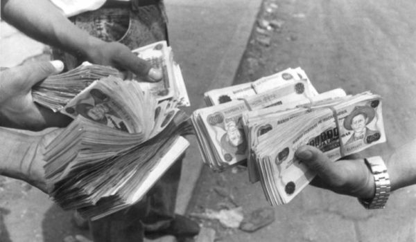 Siete terribles cosas que le ocurrieron a la economía de Nicaragua en los años ochenta