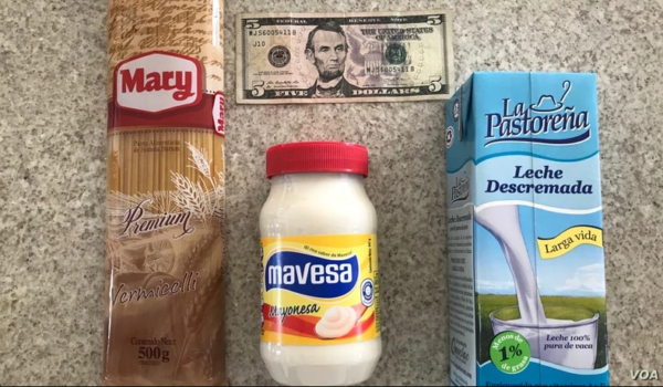 ¿Qué se puede comprar con cinco dólares en un mercado en Venezuela?