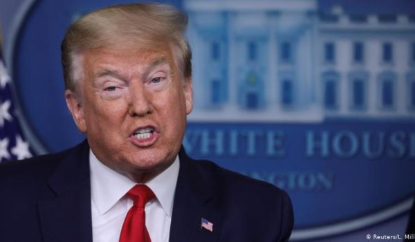 Trump prohíbe ingreso de extranjeros procedentes de Brasil