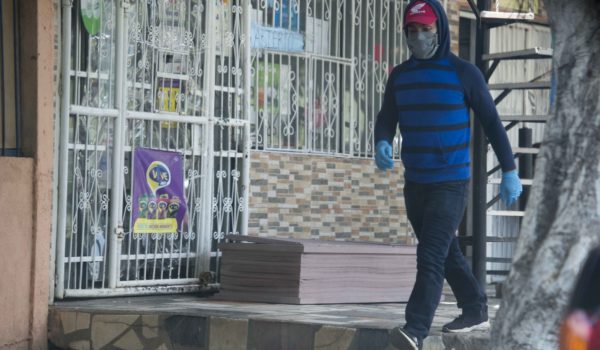 Se agrava la situación en los hospitales por el avance del Covid-19 en el país