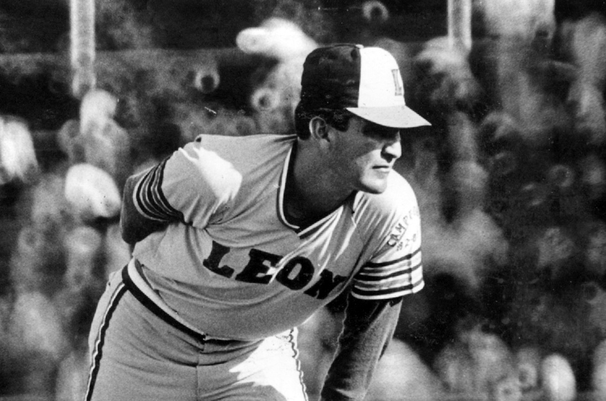 Los monstruos existen, Julio Moya es uno de ellos en nuestro beisbol