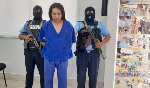 Testigo que vio a supuesto asesino con joven hallada en pozo tendrá que ser llevada por la fuerza a declarar