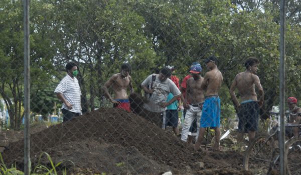 Alcaldía de Managua ordena comprar ataúdes y adquirir seis camionetas en plena pandemia