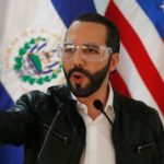 Gobierno salvadoreño pide no bajar la guardia ante el covid al reabrir la economía