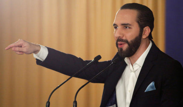 El Salvador mantendrá cerradas las escuelas hasta el 31 de diciembre