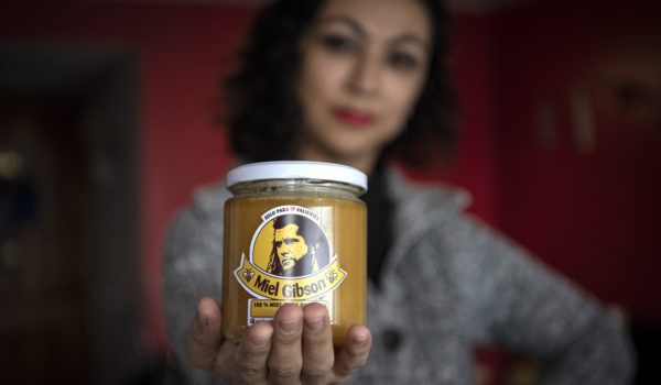 «Miel Gibson», un final feliz para el emprendimiento que enfadó al actor