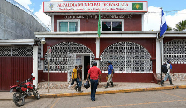 Los más de 9,000 millones de córdobas que nunca llegaron a las alcaldías