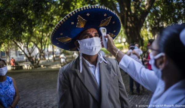 México supera el medio millón de casos de COVID-19