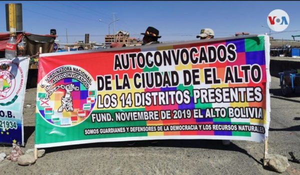 Bolivia: Manifestantes bloquean calles por cambio en fecha de elecciones y afectan red de hospitales