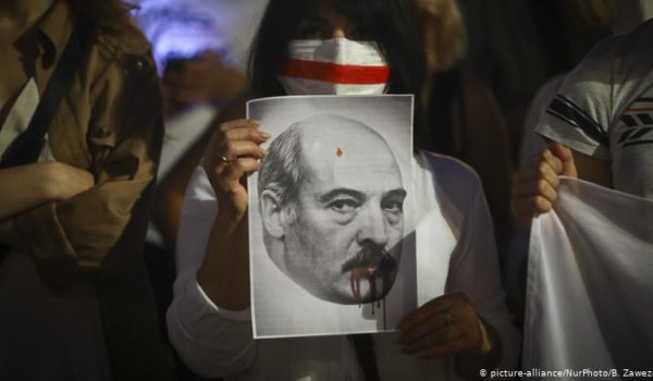 Lukashenko rechaza negociar con Occidente su salida del régimen