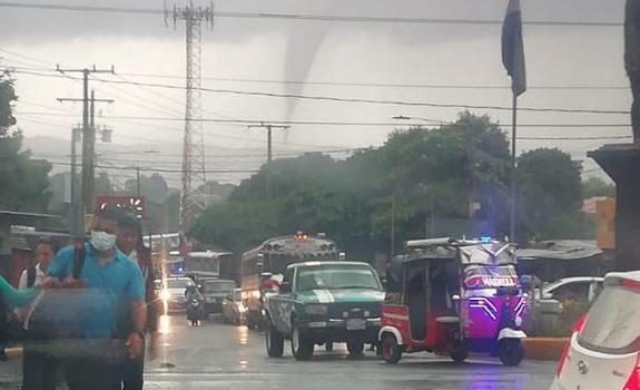 Pobladores reportan un tornado en Ciudad Sandino