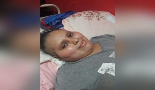 Campaña en redes sociales para ayudar a Sayonara Espinoza, la caraceña que batalla contra la leucemia