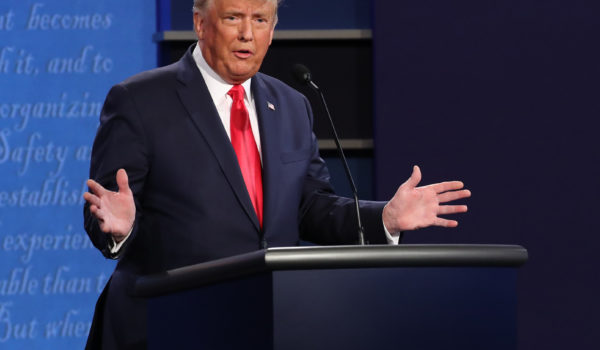 Corte federal de Estados Unidos desestima denuncias de Trump sobre elecciones