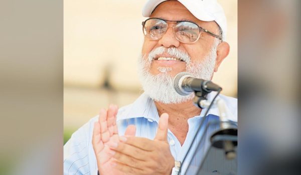 El exministro de Educación Miguel de Castilla Urbina está delicado de salud