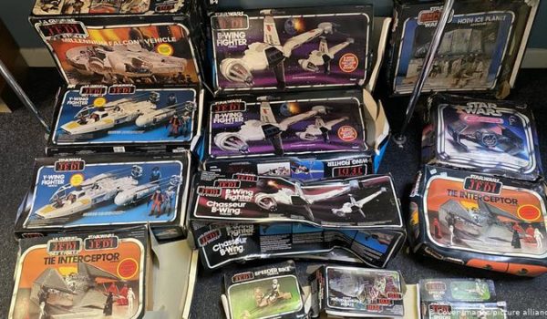 En bolsas de basura: encuentran objetos de Star Wars que valen medio millón de dólares