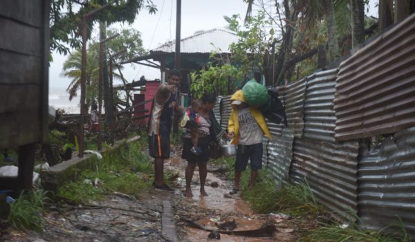 Rosario Murillo informa que más de tres mil personas permanecen albergadas en el Caribe Norte