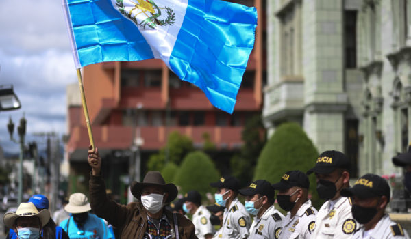 Misión de OEA viaja a Guatemala para conocer crisis que amenaza al gobierno