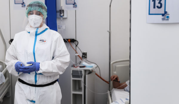 Variante británica del coronavirus se extiende a 70 países y sudafricana a 31