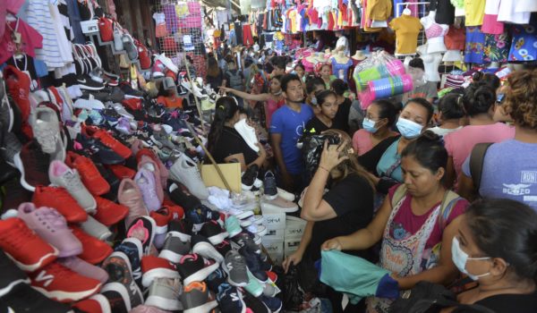 Especialistas dicen que ocultar por vergüenza que se tiene covid-19, podría elevar contagios