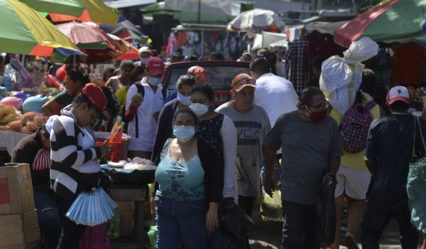 Minsa anuncia «plan de seguridad» durante fiestas de Navidad y fin de año