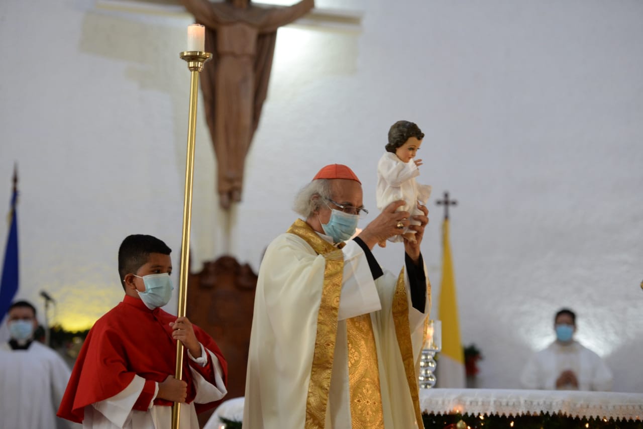 Cardenal Brenes en la celebración de la misa de Navidad 2020. LA PRENSA / O. NAVARRETE