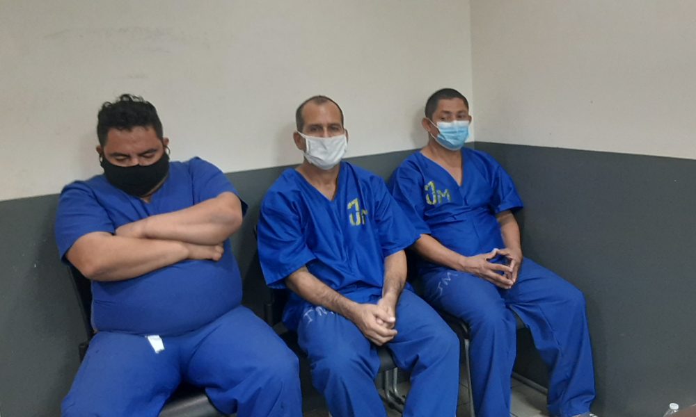 Iván Leytón Dávila, Manuel Laínez Baquedano, y Concepción Méndez Membreño, enfrentan cargos por robo con fuerza agravado. La Prensa/ Ernesto García