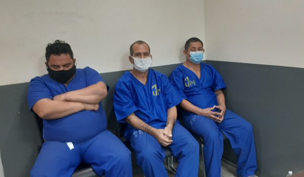 Vigilantes acusados de saquear bodega que cuidaban a comerciante del mercado Oriental