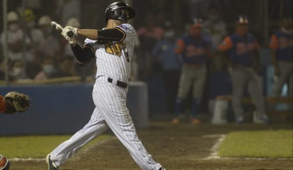 Las palabras que susurró Vicente Padilla a Edgard Figueroa previo al batazo decisivo