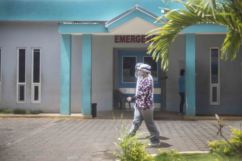 covid-19, médicos, contagio