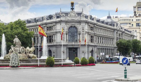 Nicas en Canadá, EE. UU. y España impulsan en 9.4 % el crecimiento de las remesas a Nicaragua en 2021