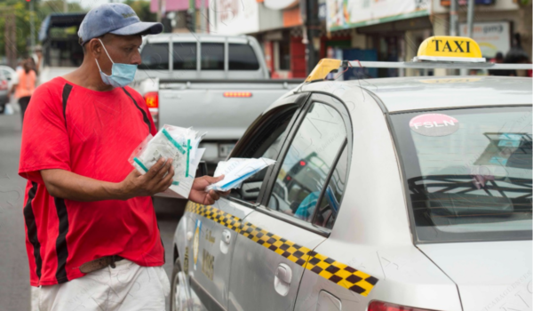 Ventas de mascarillas están «rogadas» pese a alerta de aumento de casos por Covid-19