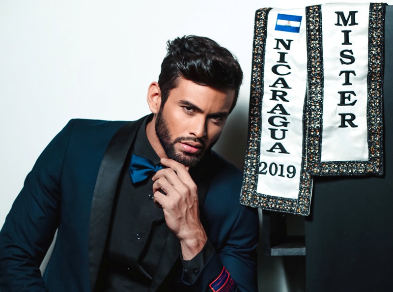 Jonathan López Flores entregará la banda el próximo 30 de enero en la gala final, a realizarse en el hotel Holiday Inn, en Managua.  Cortesía