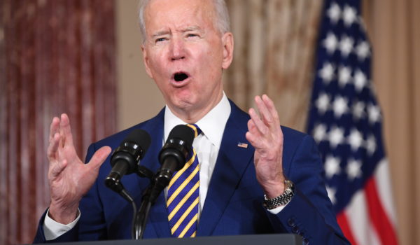 Estados Unidos dispuesto a «reparar» los vínculos con la Unión Europea