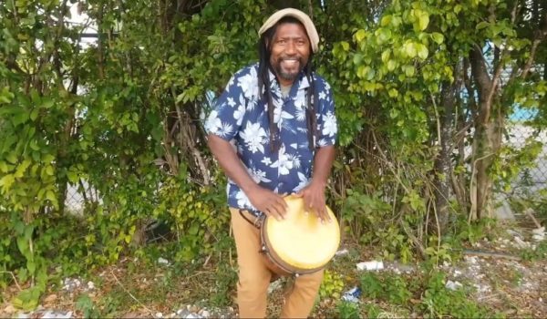 Siete historias con raíces afronicaragüenses que Philip Montalbán reunirá en su álbum Rundown