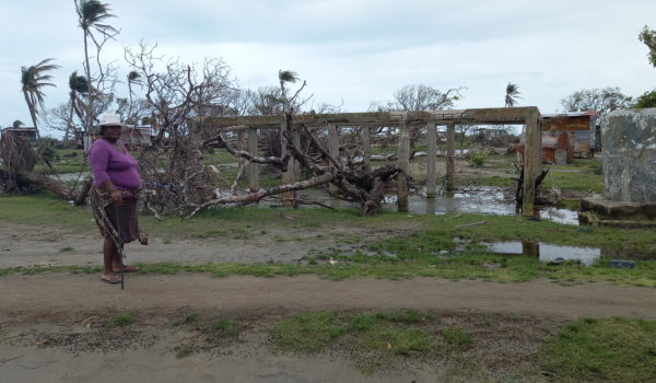 Los huracanes pasaron, pero Wawa Bar sigue sumergido en la pobreza y destrucción