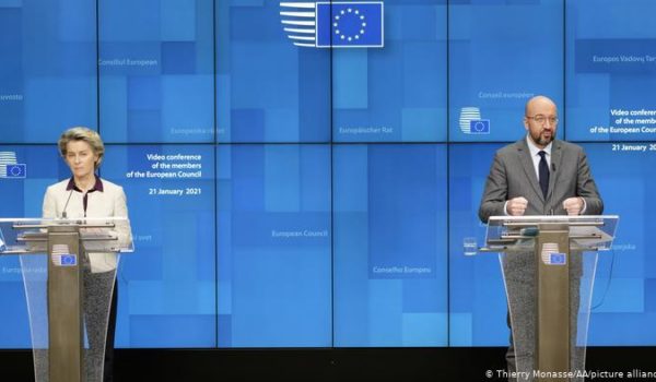 UE analiza crear “pasaporte verde” para vacunados contra Covid 19