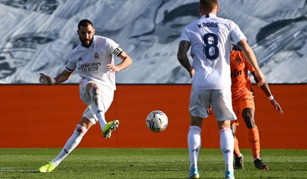 Benzema le dio un respiro a Zidane en el Real Madrid