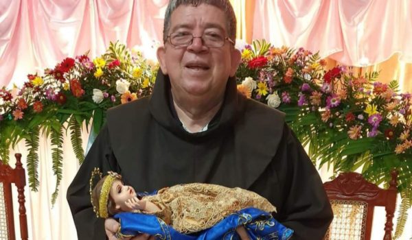 Régimen prohíbe el ingreso al país al fraile salvadoreño Santos Fabián Mejía, párroco de Juigalpa